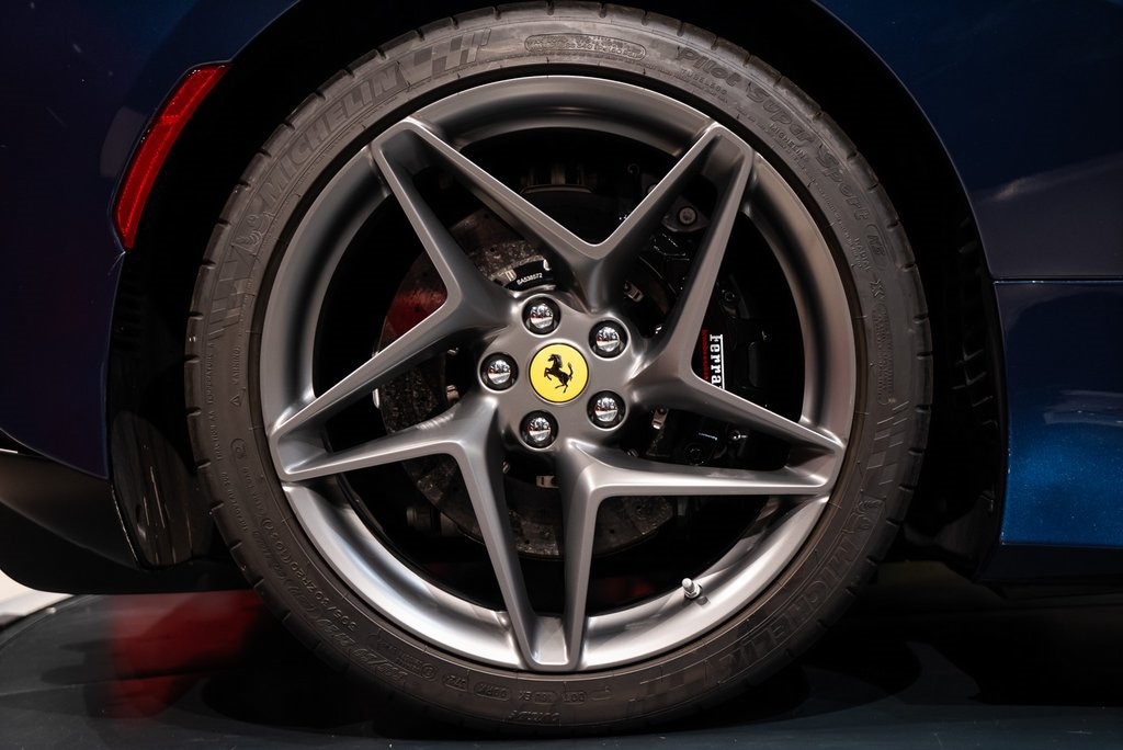 2021 FERRARI F8 - Image 14