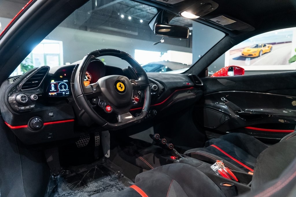 2019 FERRARI 488 - Image 23