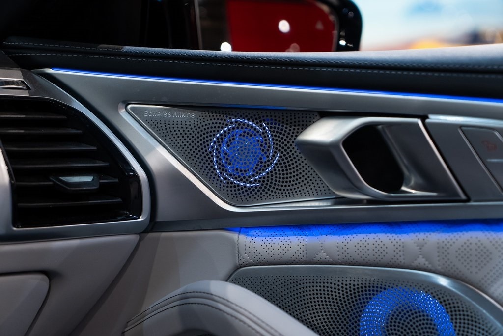 2024 BMW M8 - Image 31