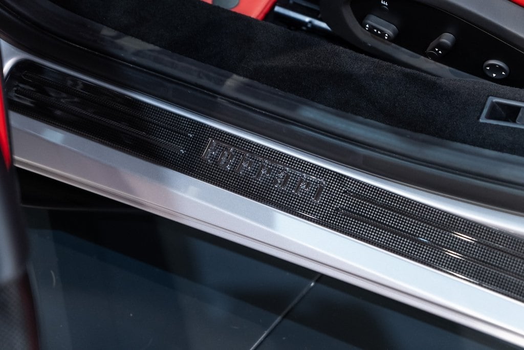 2022 FERRARI F8 - Image 25