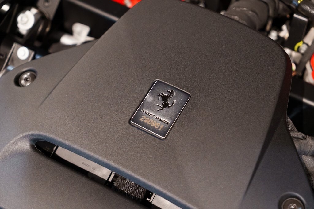 2023 FERRARI 812 - Image 21