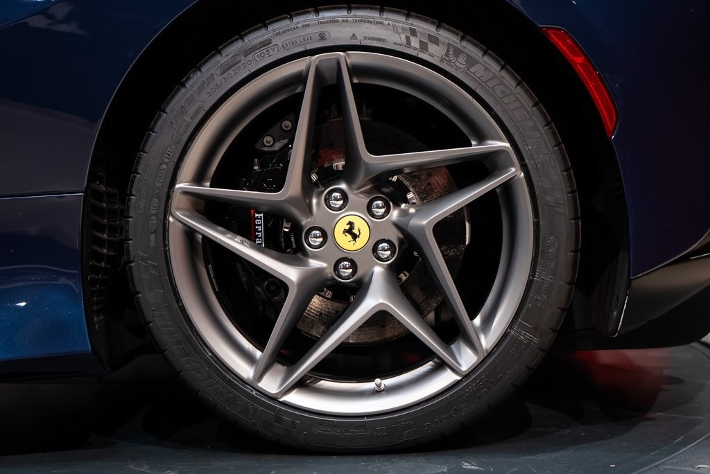 2021 FERRARI F8 - Image 13