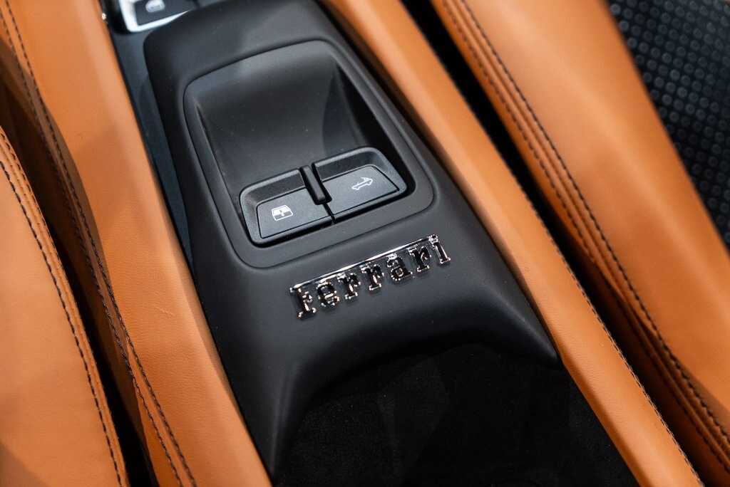 2022 FERRARI F8 - Image 37