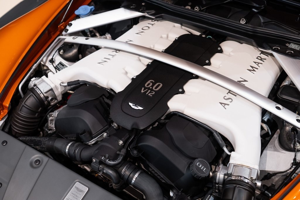2015 ASTON MARTIN V12 VANTAGE - Image 17