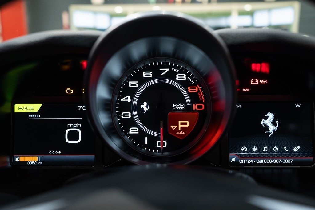 2021 FERRARI 812 - Image 26