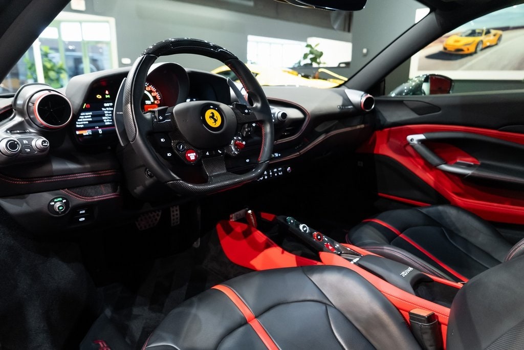 2020 FERRARI F8 - Image 25