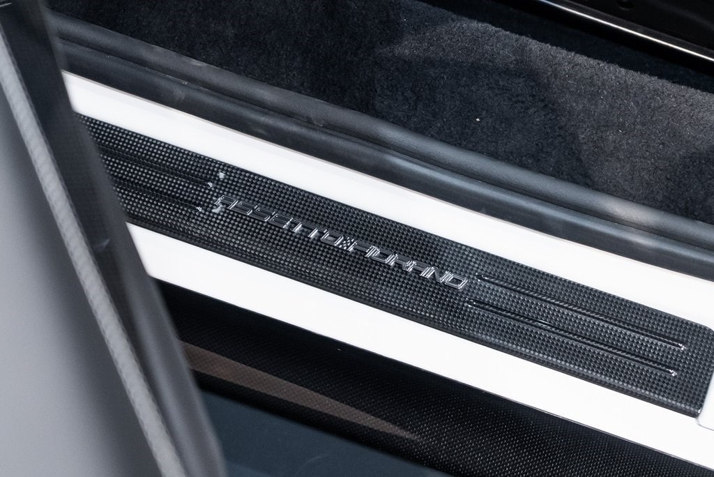 2025 FERRARI SF90 - Image 24