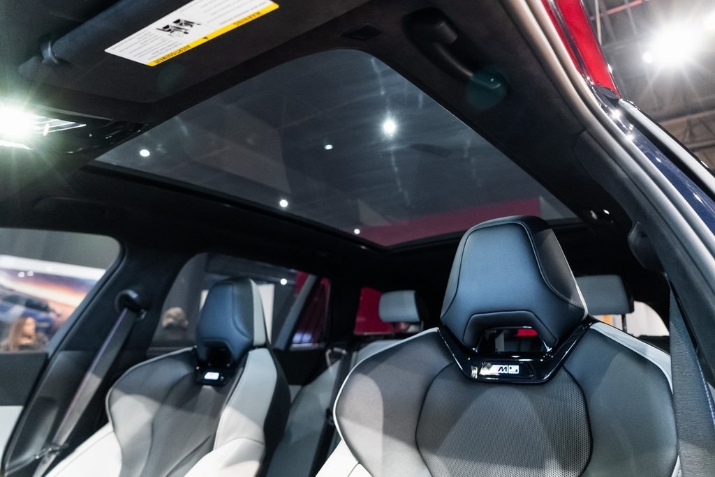 2025 BMW M5 - Image 30