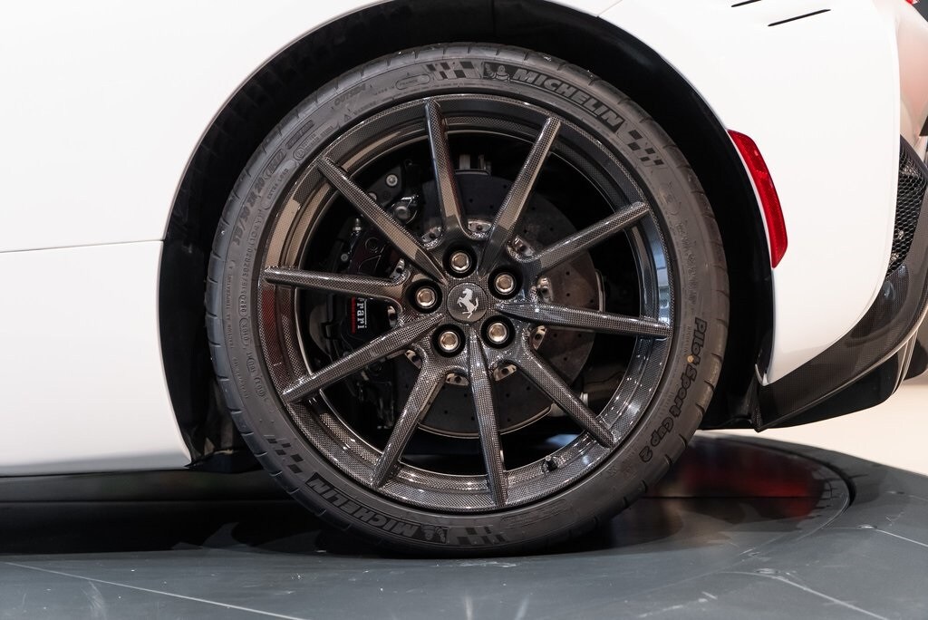 2025 FERRARI SF90 - Image 14