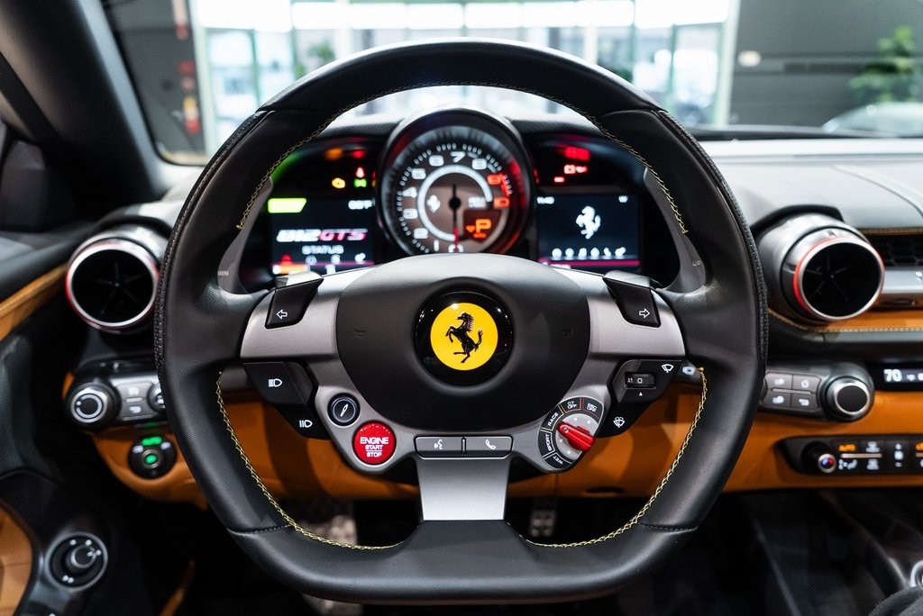 2022 FERRARI 812 - Image 5