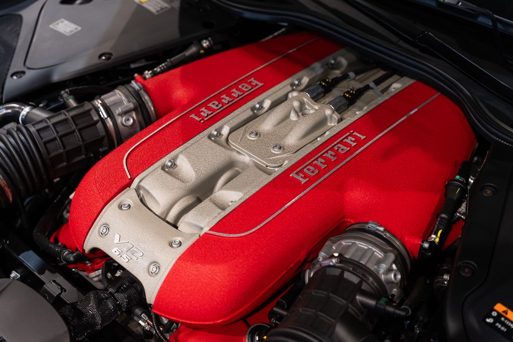 2023 Ferrari 812 GTS Base - Photo 19
