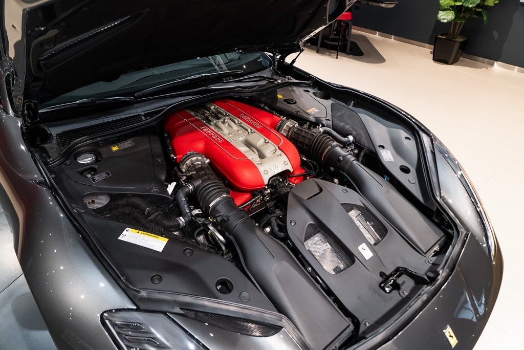 2022 FERRARI 812 - Image 17