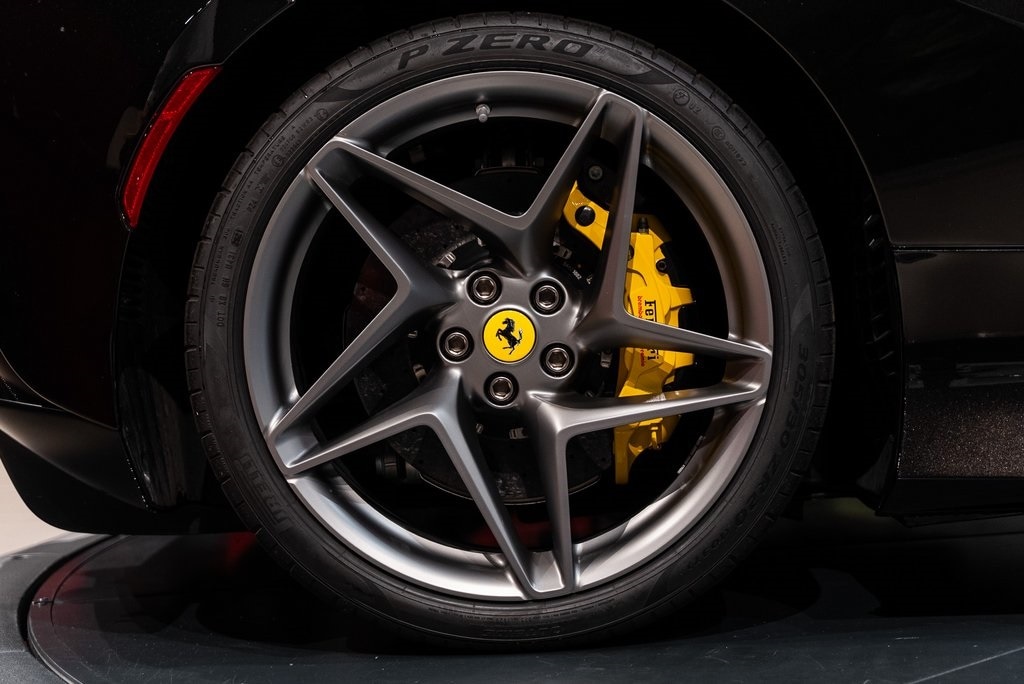 2022 FERRARI F8 - Image 15