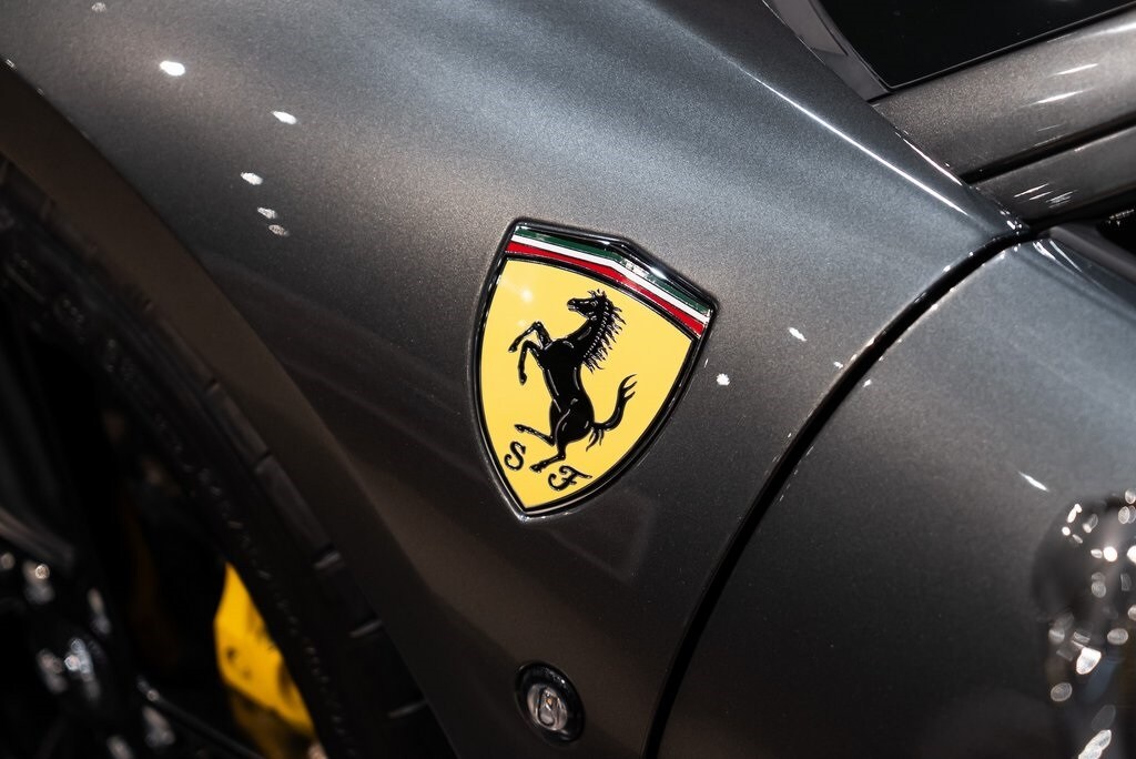 2020 FERRARI F8 - Image 12