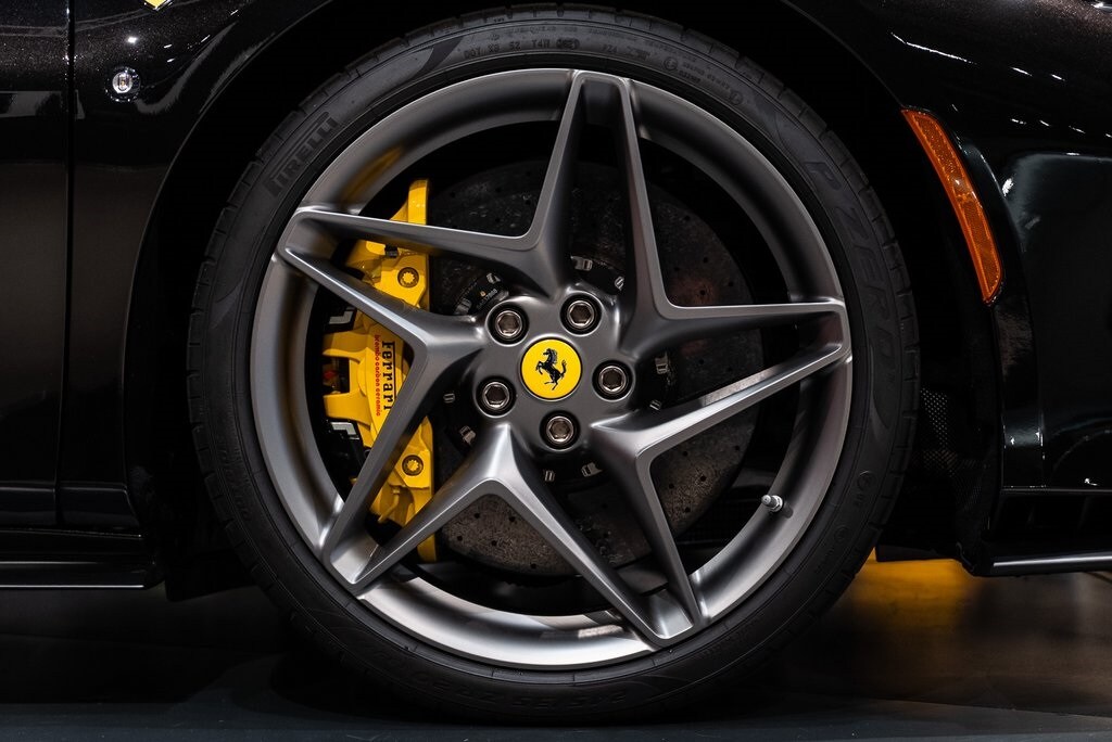 2022 FERRARI F8 - Image 16