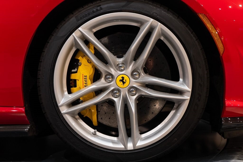 2021 FERRARI 812 - Image 16