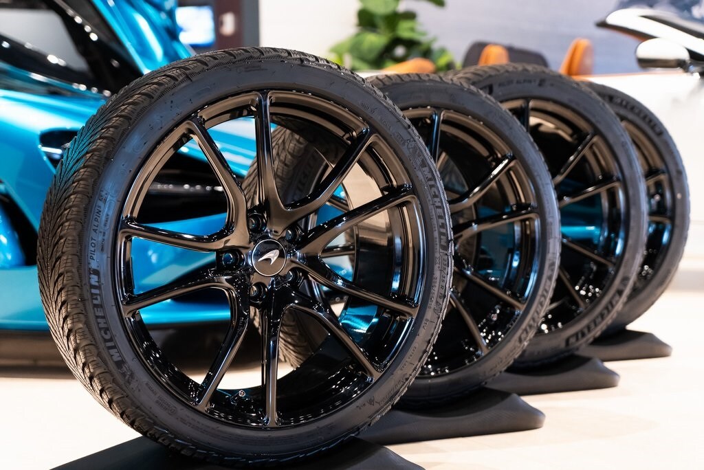 2026 MCLAREN 750S - Image 34