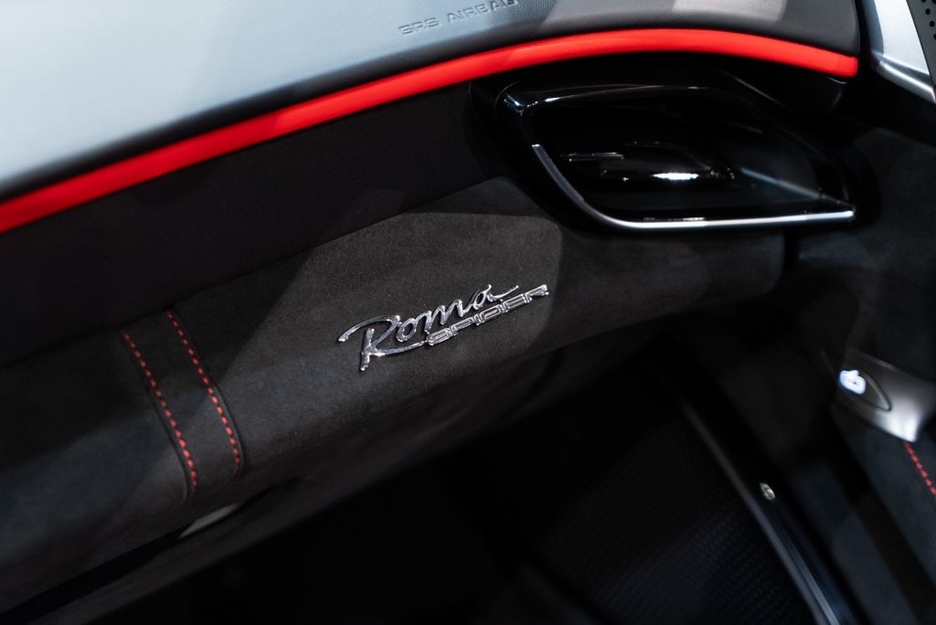 2025 FERRARI ROMA - Image 32