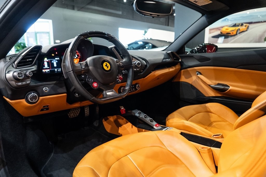 2018 FERRARI 488 - Image 25