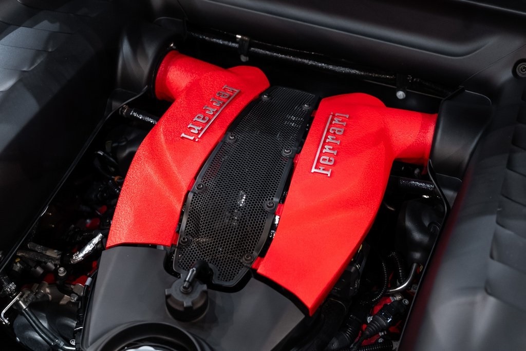 2022 FERRARI F8 - Image 19