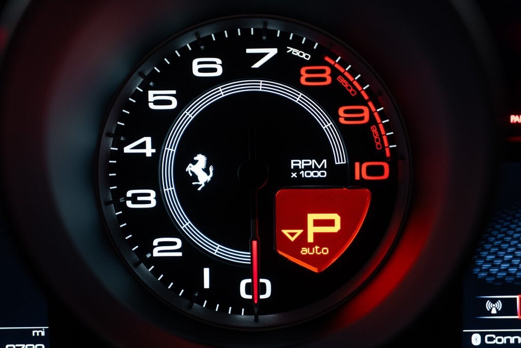 2018 FERRARI 488 - Image 27