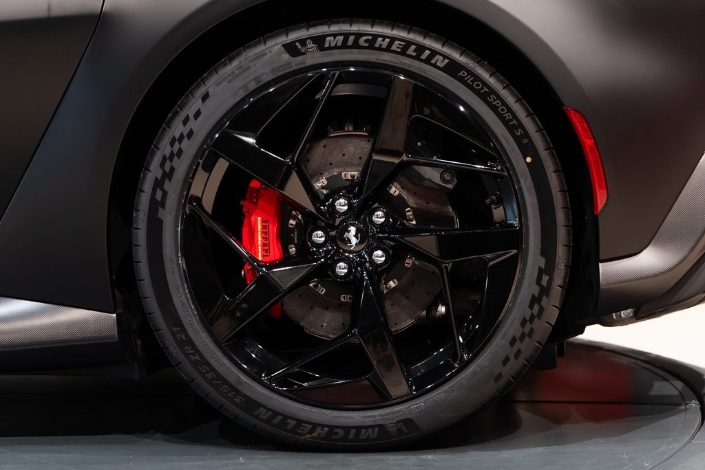 2025 FERRARI 12CILINDRI - Image 14