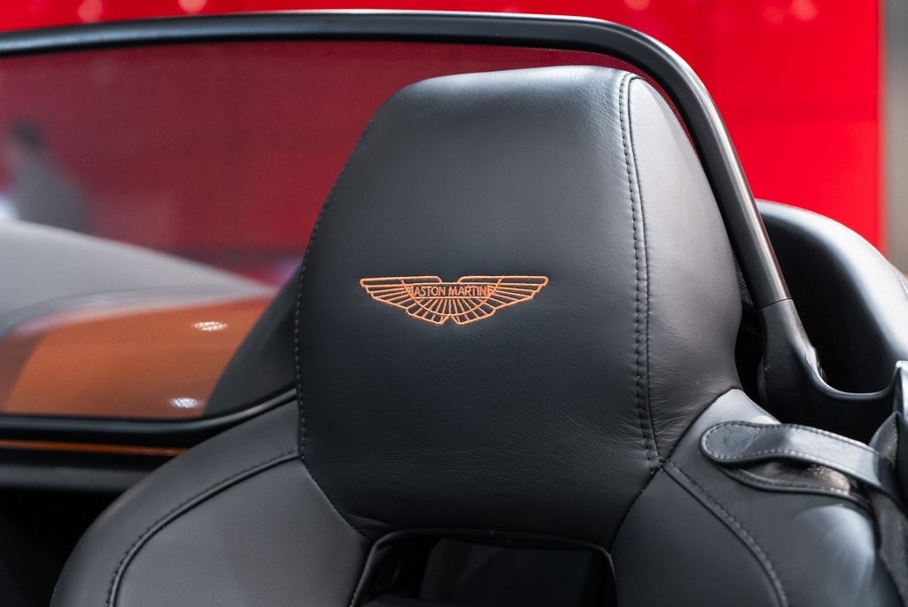 2015 ASTON MARTIN V12 VANTAGE - Image 6