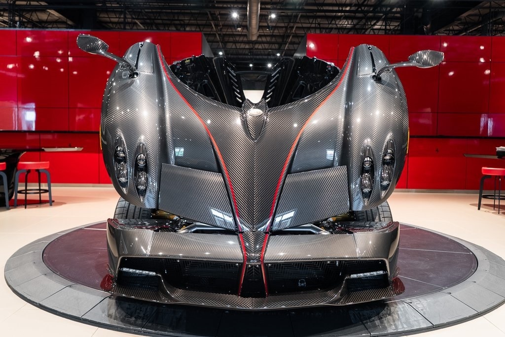 2017 PAGANI HUAYRA - Image 40