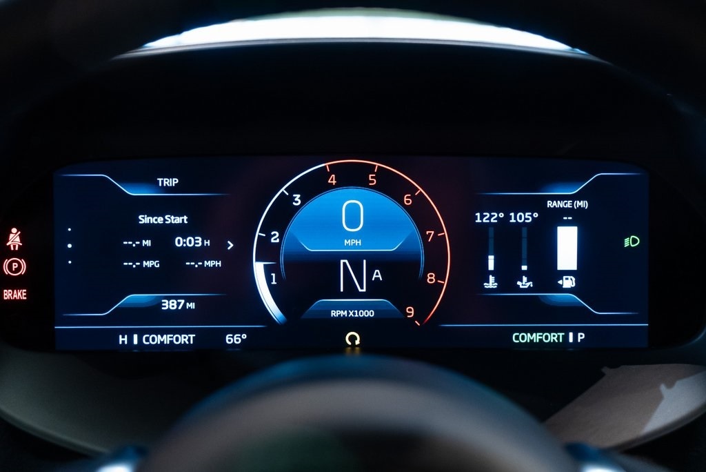 2026 MCLAREN 750S - Image 20