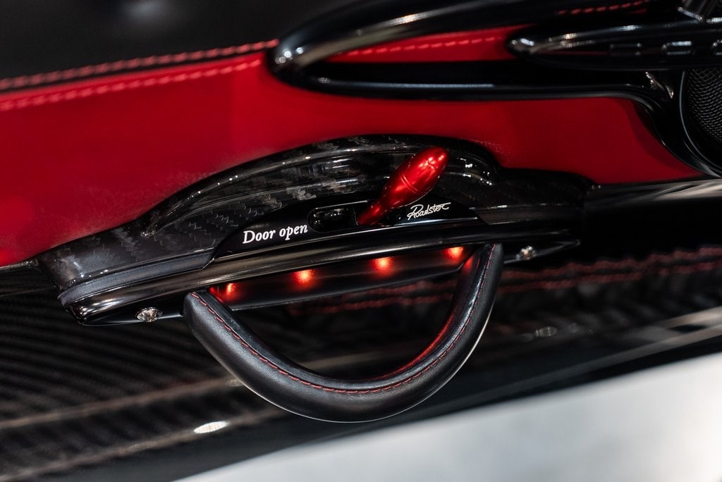 2017 PAGANI HUAYRA - Image 31