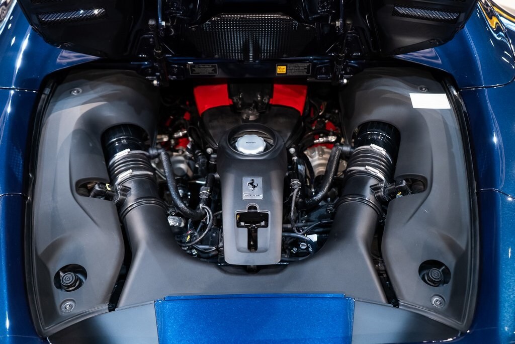 2021 FERRARI F8 - Image 17