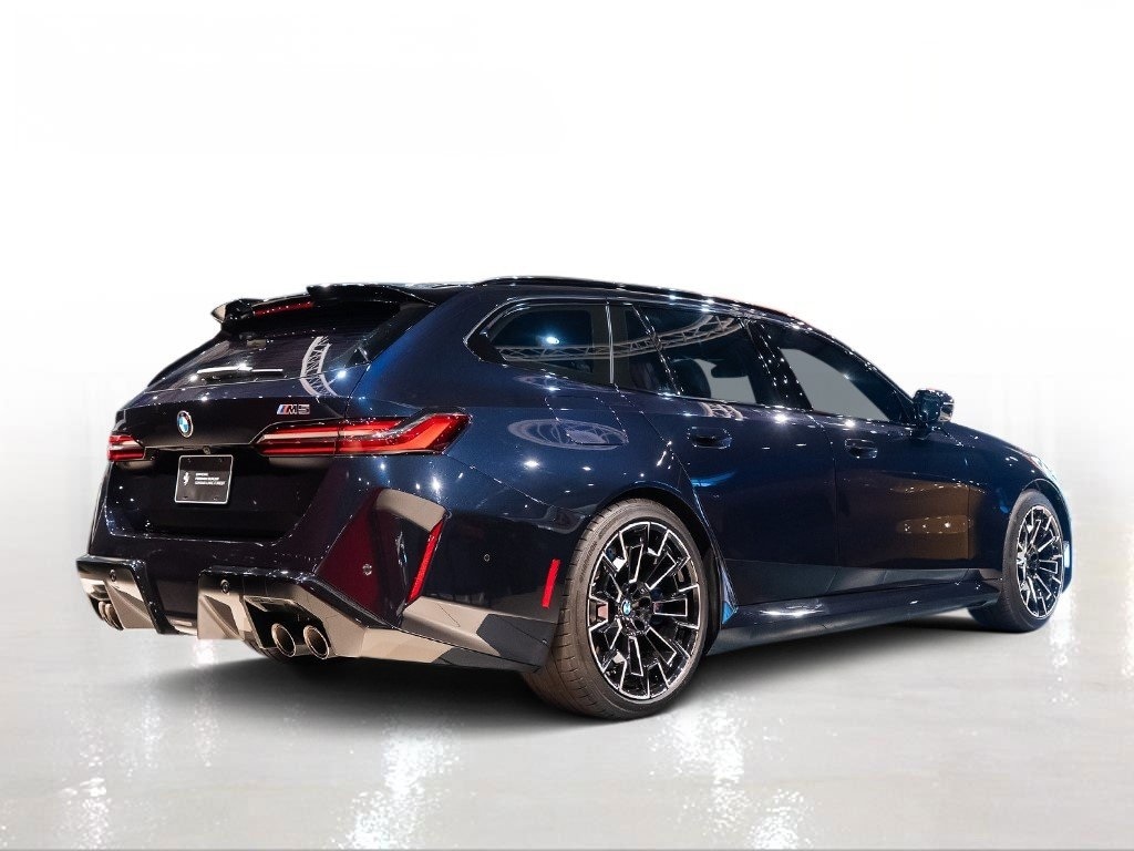 2025 BMW M5 - Image 10