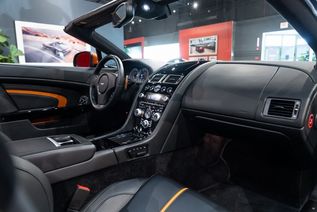 2015 ASTON MARTIN V12 VANTAGE - Image 31