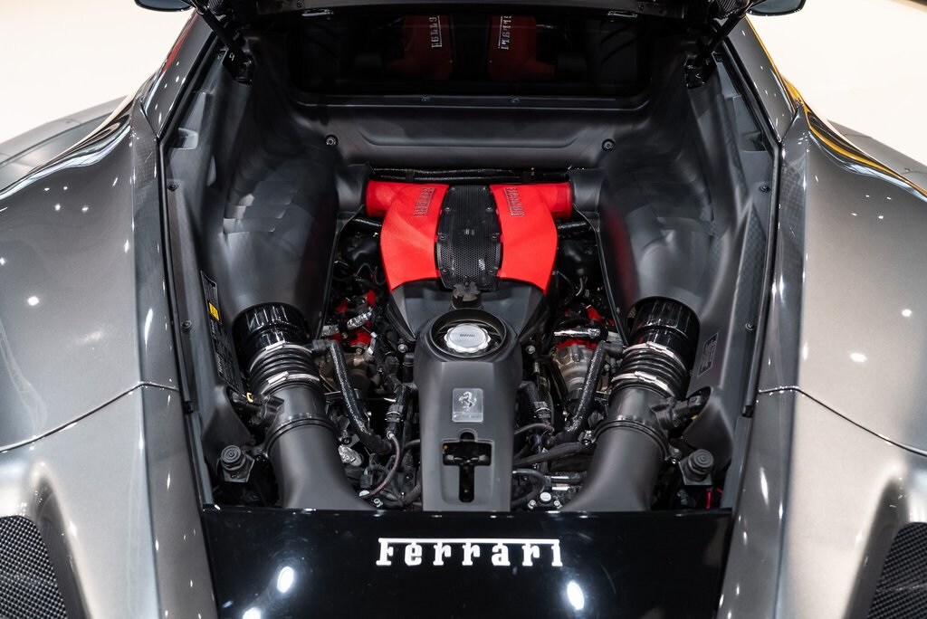 2020 FERRARI F8 - Image 18