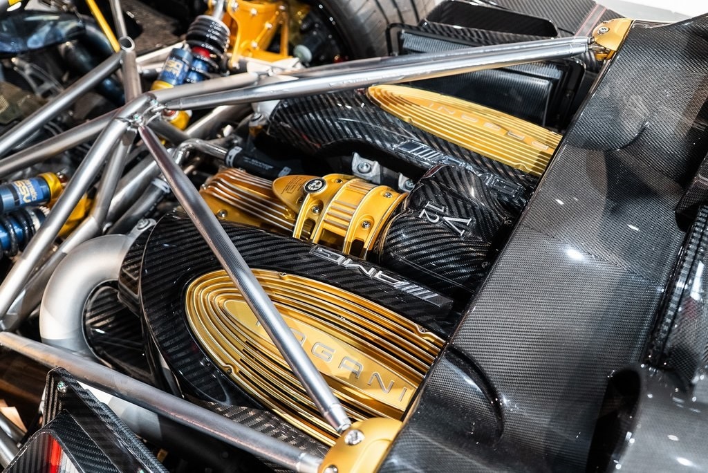 2017 PAGANI HUAYRA - Image 44