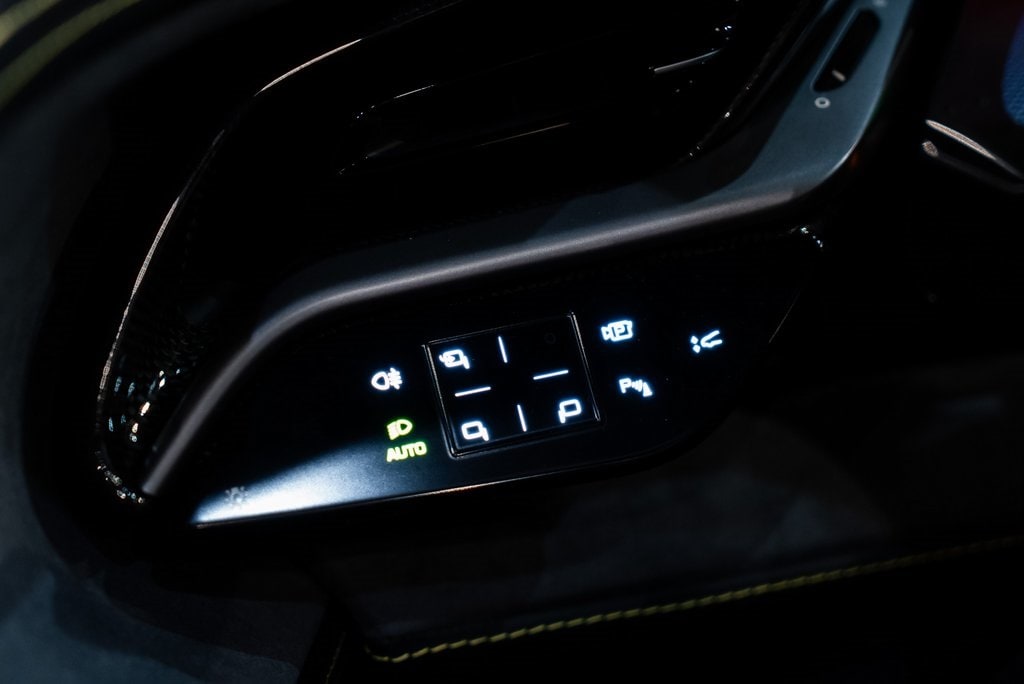 2024 FERRARI SF90 - Image 31