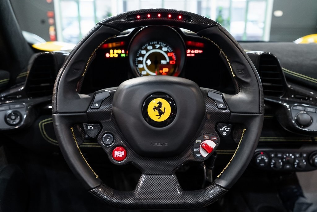 2015 FERRARI 458 - Image 5