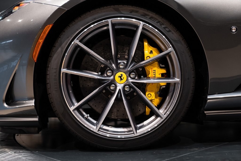 2022 FERRARI 812 - Image 13