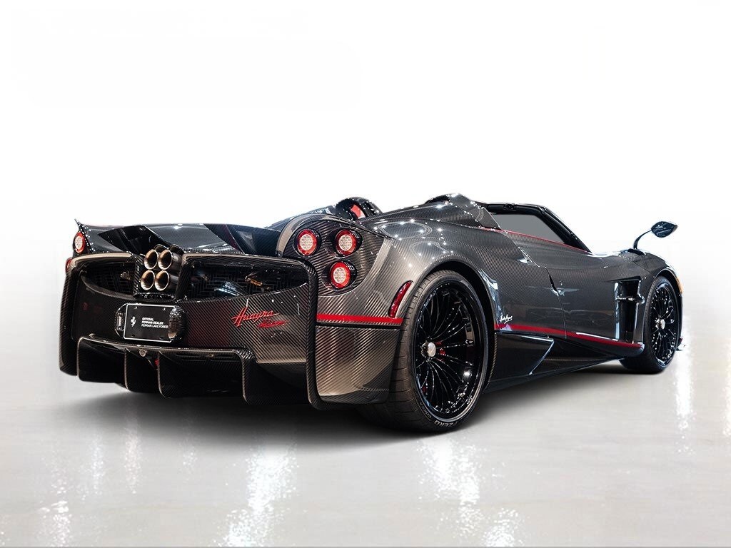 2017 PAGANI HUAYRA - Image 10