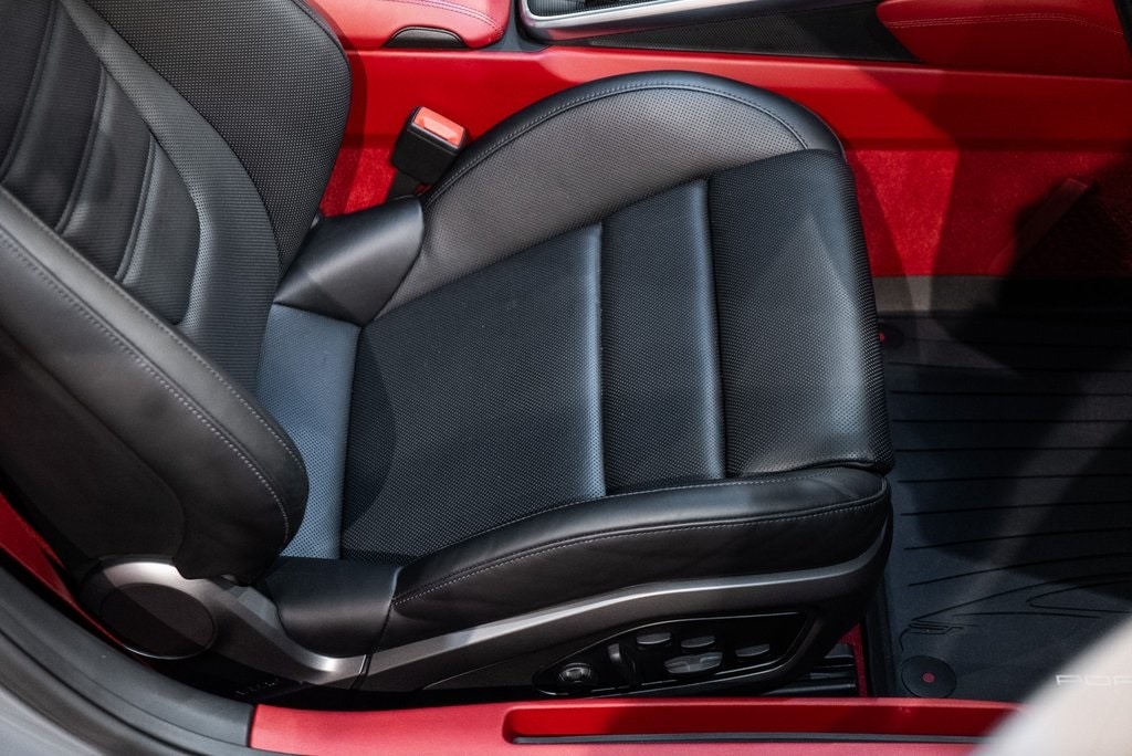 2022 PORSCHE 911 - Image 40