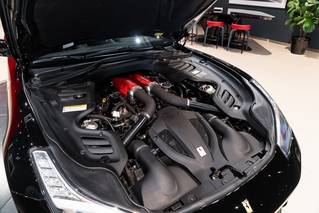 2020 FERRARI GTC4LUSSO - Image 17