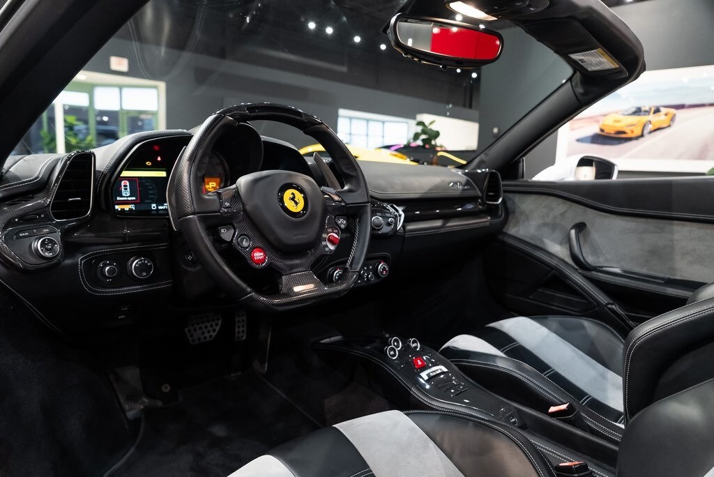 2014 FERRARI 458 - Image 22