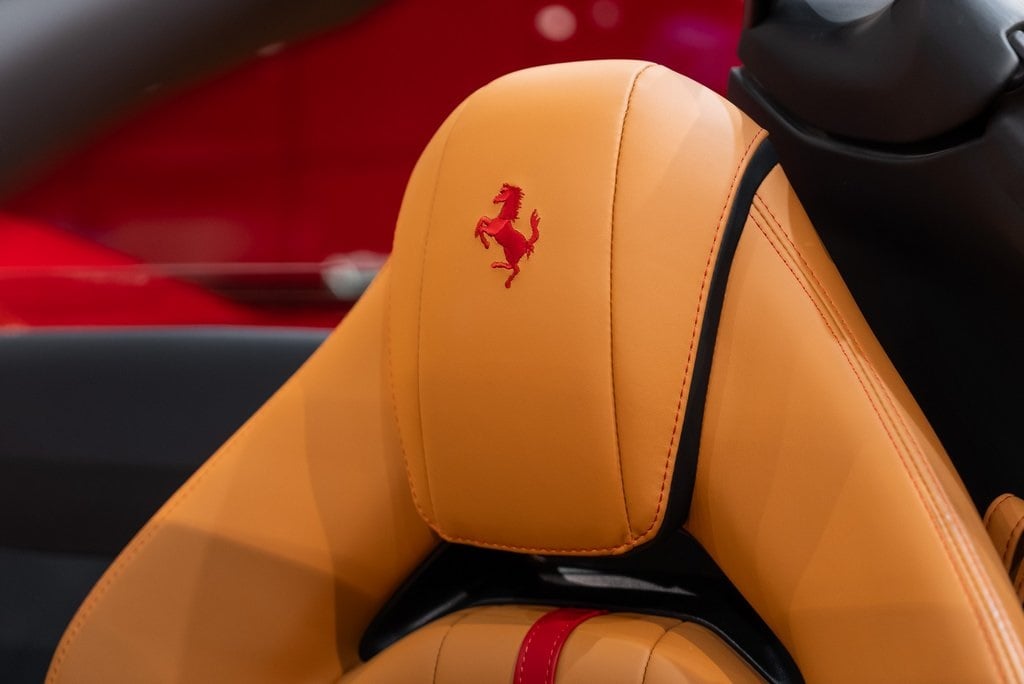 2021 FERRARI 812 - Image 6
