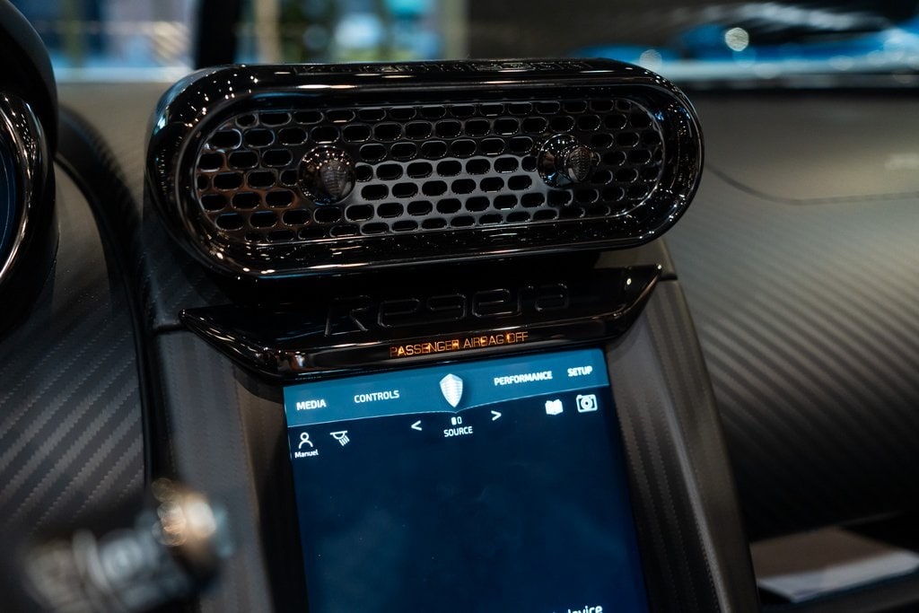 2021 KOENIGSEGG REGERA - Image 24