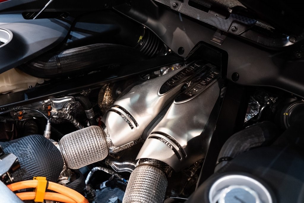 2024 FERRARI 296 - Image 18