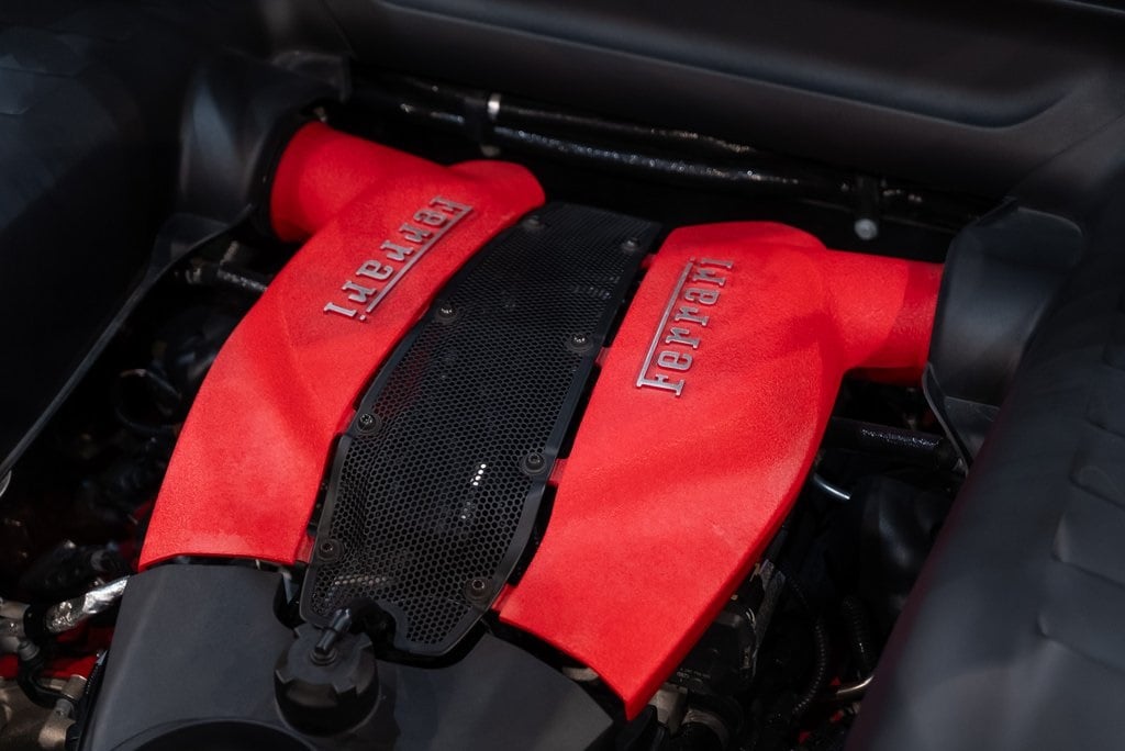 2022 FERRARI F8 - Image 19