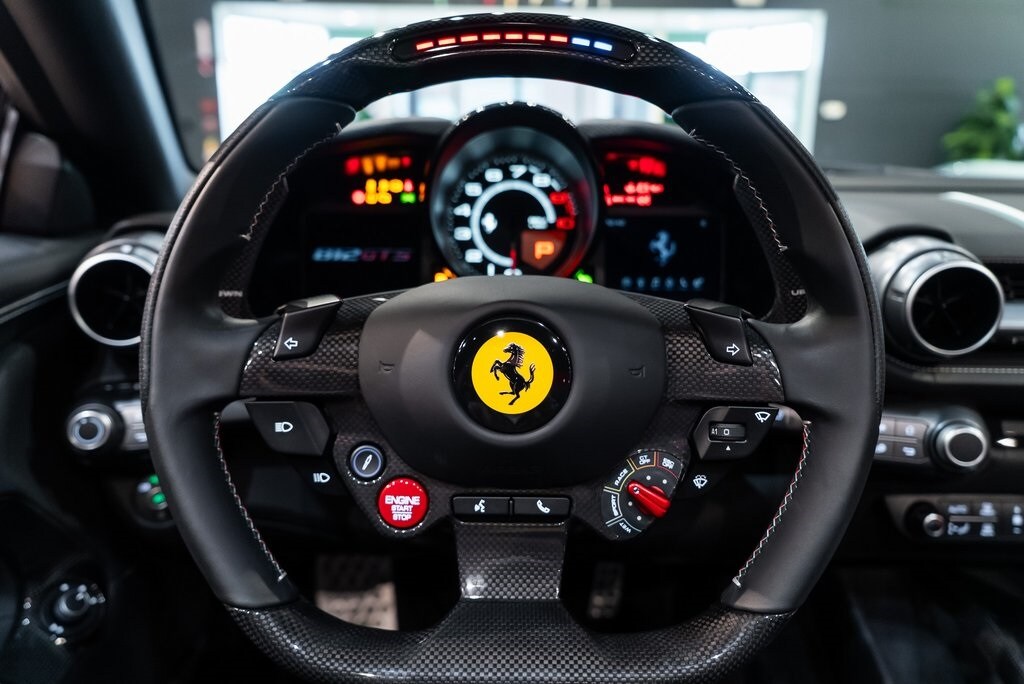 2022 FERRARI 812 - Image 5