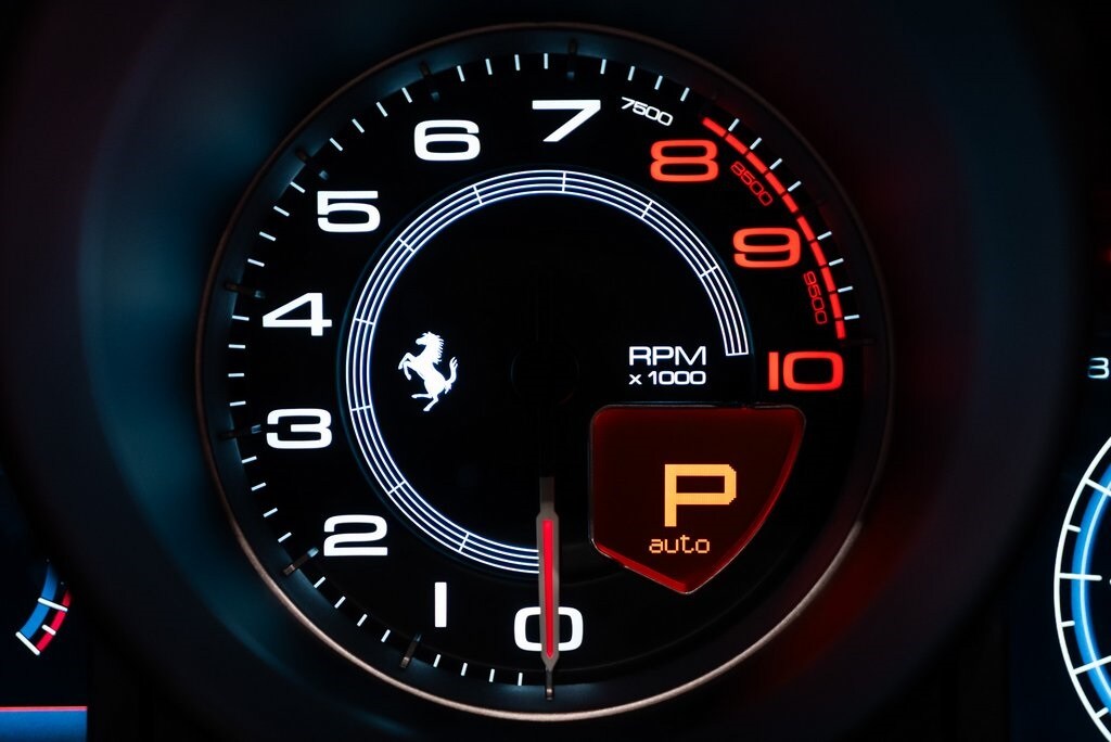 2021 FERRARI F8 - Image 27