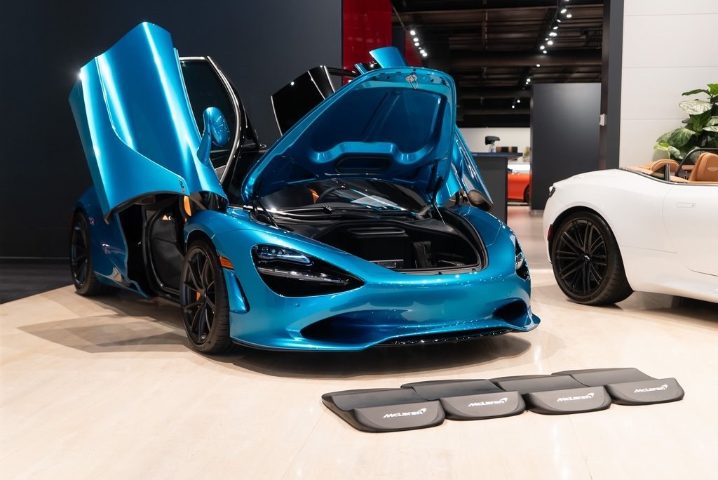 2026 MCLAREN 750S - Image 32
