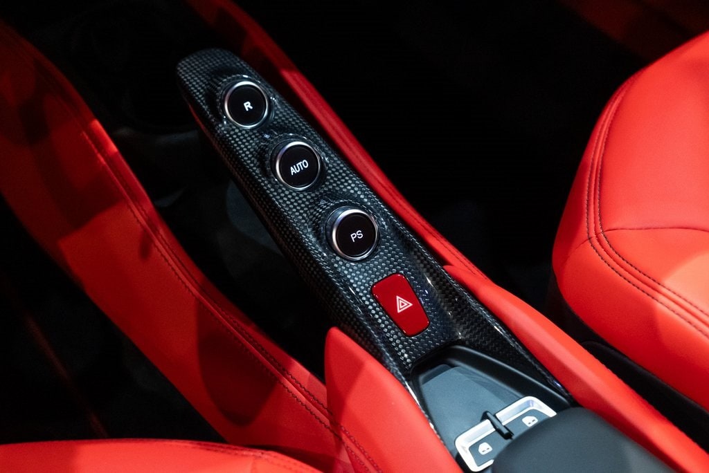 2022 FERRARI F8 - Image 35